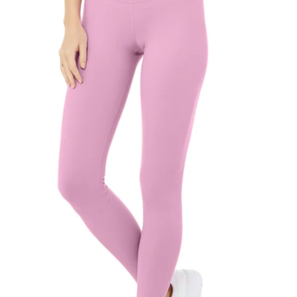 Alo Yoga lavendar/purple leggings